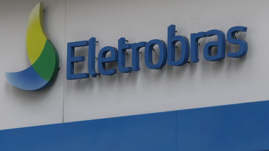 Logo da Eletrobras na sede do Rio de Janeiro (Foto: Fernando Frazão / Agência Brasil)