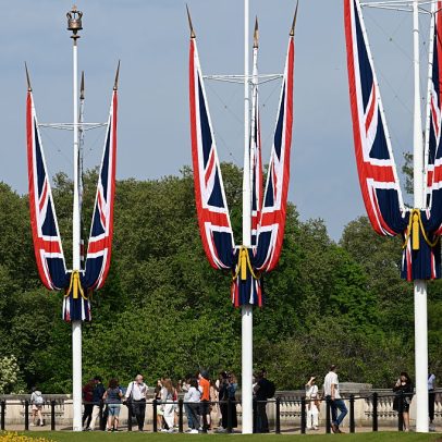 Memorial da Rainha Elizabeth II em Londres terá escultura de Yinka Shonibare