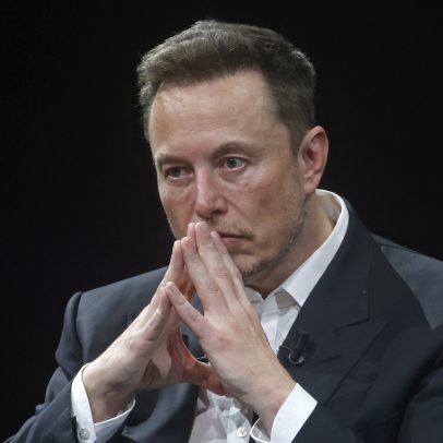 Braço-direito de Musk deixa Tesla em meio a dificuldades nas vendas