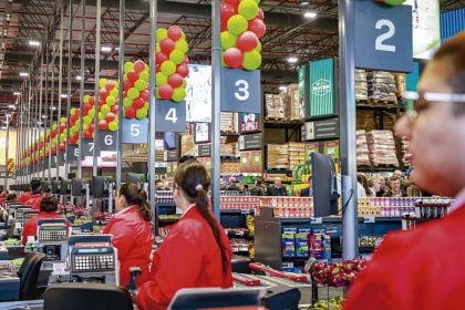 Mão de obra. Das 1,69 milhão de vagas com carteira assinada criadas no ano passado, 1,27 milhão foram preenchidas por profissionais assistidos pelo programa (Foto: Alex Rocha/Prefeitura de Porto Alegre)