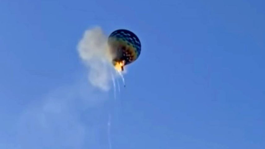 Balão com 21 pessoas a bordo pegou fogo no dia 21 em Praia Grande (SC), sendo que oito delas morreram (Foto: SBTNews).