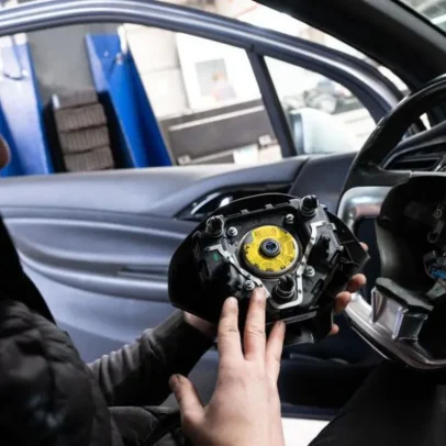Recall de 2,5 milhões de carros na França devido a falha fatal em airbags