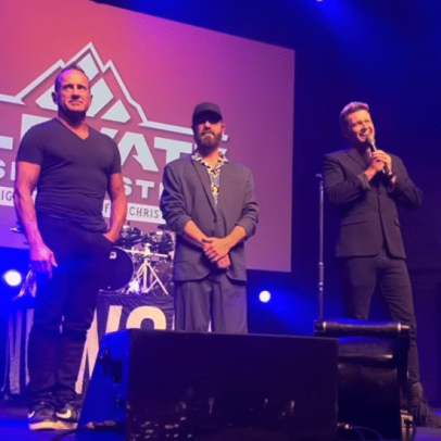 Gravadora encerra contrato com Newsboys após denúncias contra Michael Tait