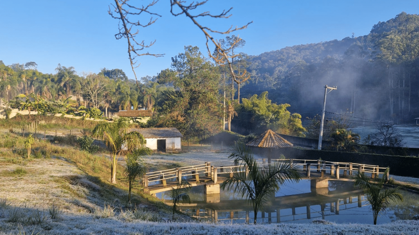 Frio em São Roque, no interior de São Paulo (Foto: Fernanda Bassi/UOL)