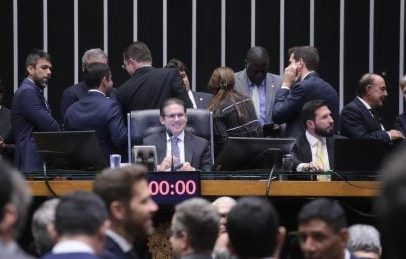 Motta propõe urgência em projeto que limita incentivos fiscais após cobranças