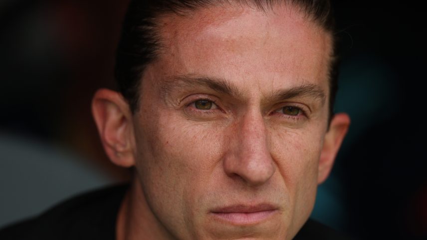 Filipe Luís, técnico do Flamengo, durante jogo contra o Chelsea no Mundial (Foto: Lee Smith/REUTERS)