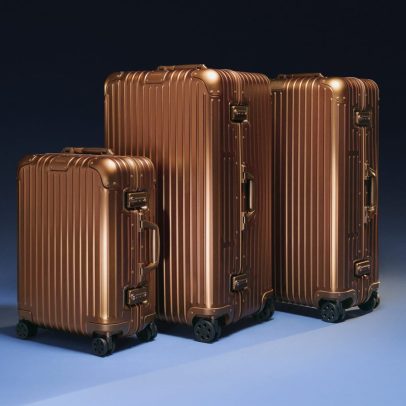 Rimowa lança coleção exclusiva em parceria com Marina Abramovic
