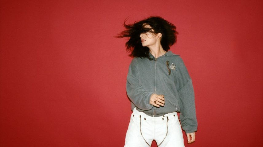 Lorde revelou alguns 'fatos divertidos' sobre 'Virgin' e aparentemente provocou uma versão deluxe do LP. (Foto: Reprodução)