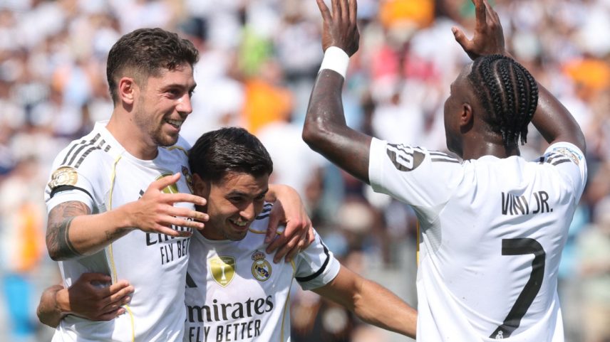 Real Madrid conquistou a primeira vitória sob o comando de Xabi Alonso (Foto: Richard Pelham / GETTY IMAGES NORTH AMERICA / Getty Images via AFP)