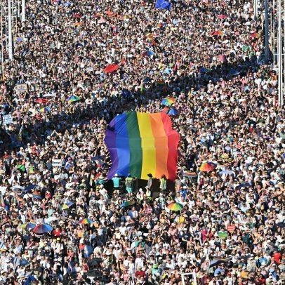 Milhares de húngaros se unem em Budapeste em apoio à comunidade LGBT+