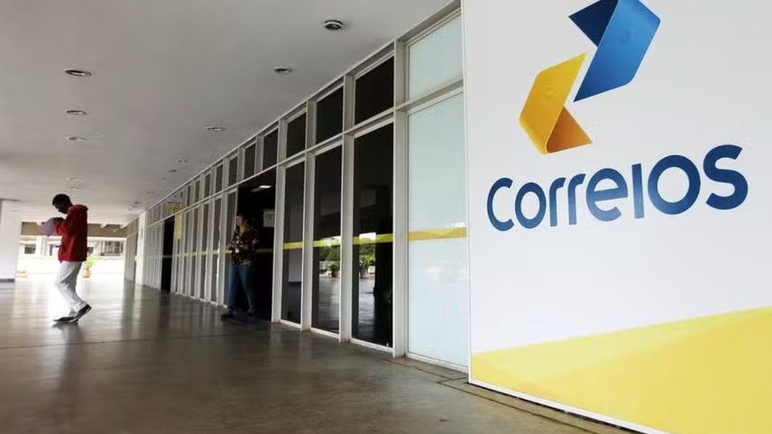 As provas do concurso dos Correios tiveram comparecimento de 59,85% dos quase 1,7 milhão de inscritos na seleção — Foto: Marcelo Camargo/Agência Brasil