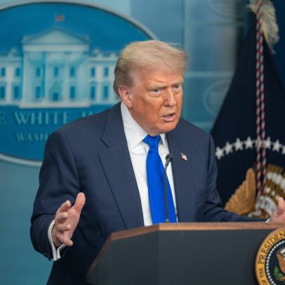 Trump avalia ataque ao Irã como sucesso, mas especialistas alertam para riscos