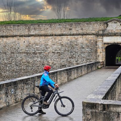 Pamplona promove experiências únicas com pelotaris, arquitetos e chefs na cidade