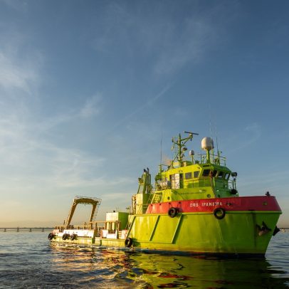 Ambipar desenvolve biocombustível marítimo que reduz emissões de carbono em até 99%