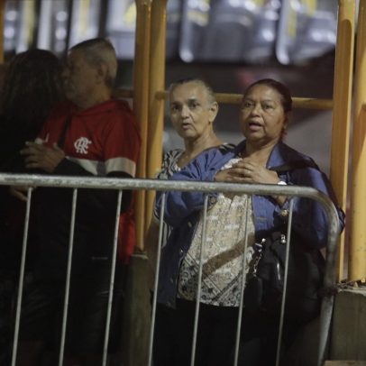 Idosos enfrentam madrugadas em filas para garantir cartão de gratuidade Jaé