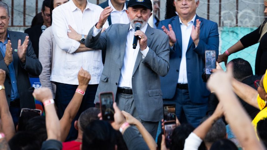 Presidente Luiz Inácio Lula da Silva participa da Cerimônia de Anúncio da Solução Habitacional para a Favela do Moinho, em São Paulo (Foto: Maria Isabel Oliveira / O Globo)