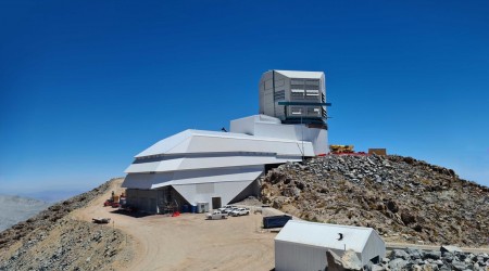 Observatório nos Andes chilenos, a 2.682 metros de altitude, vai detectar mais de 20 bilhões de galáxias e 17 bilhões de estrelas (Foto: divulgação)