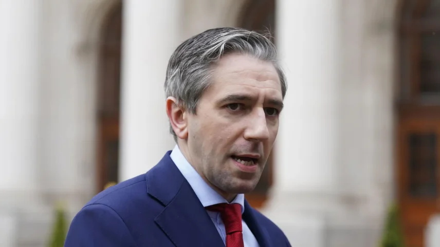 O Tánaiste e Ministro das Relações Exteriores Simon Harris disse que a evacuação foi organizada pelas autoridades austríacas (Foto: PA Media)