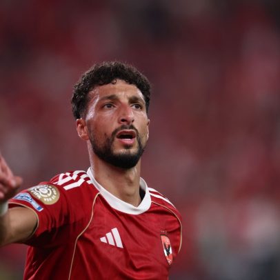 Palmeiras sofre gol contra, mas autor brilha com hat-trick na partida