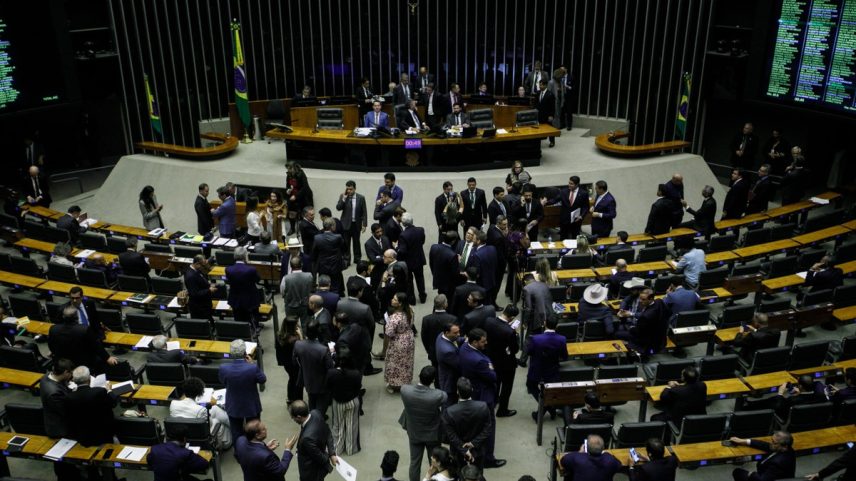 Câmara dos Deputados aprova regulamentação da reforma em plenário do Congresso (Foto: Brenno Carvalho / Agência O Globo)