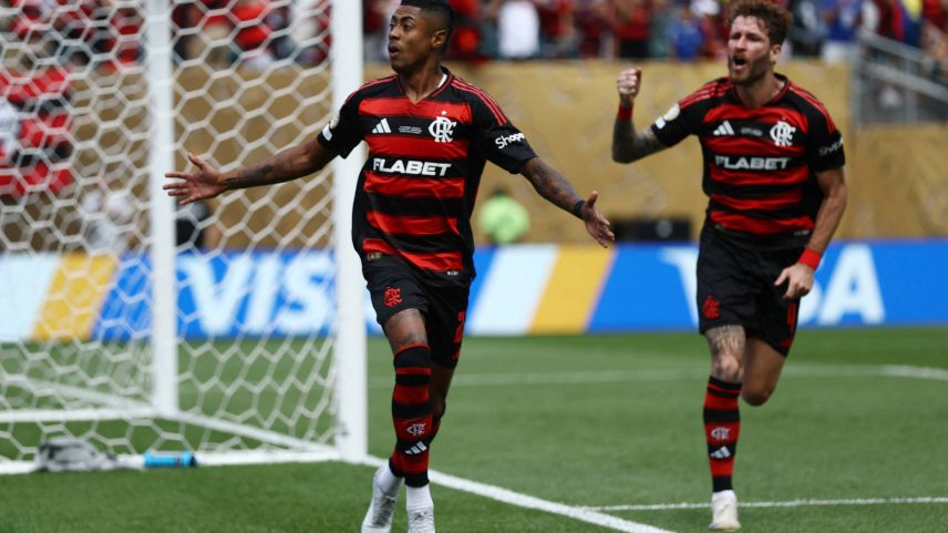 Flamengo, atual campeão do Campeonato Carioca: Globo e Band mostram interesse em seguir com a competição (Foto: Lee Smith/Reuters)