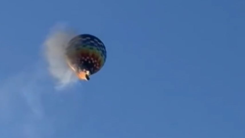 Balão pega fogo no céu matando oito pessoas em Praia Grande, Santa Catarina (Foto: Reprodução)