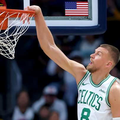 Hawks contratam Kristaps Porziņģis em troca envolvendo três equipes