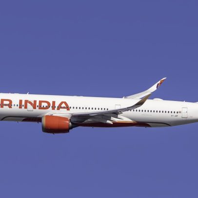 Passageiros e tripulantes da Air India passam mal após refeição servida a bordo