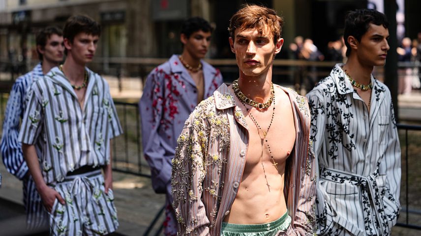 Pijamas de luxo para um mundo mais gentil (Foto: Edward Berthelot/Getty Images)