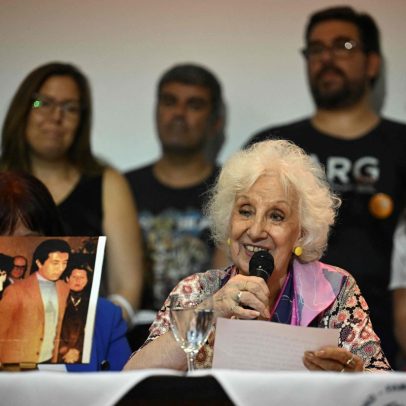 Avós da Praça de Maio celebram a descoberta do 140º neto desaparecido na Argentina