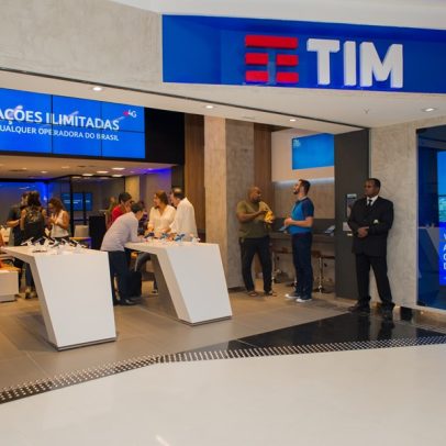 Ações da Tim iniciam negociação após grupamento e desdobramento de ações