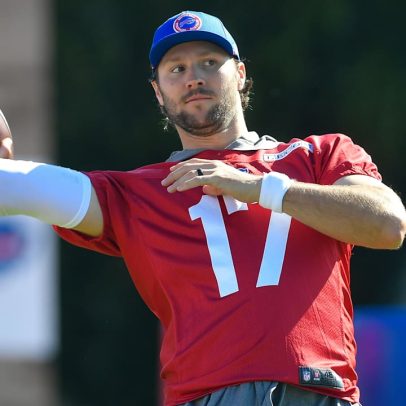 Bills se destacam sob os holofotes do 'Hard Knocks' durante o treinamento
