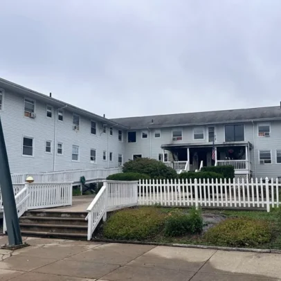 Incêndio em casa de repouso em Massachusetts deixa 9 mortos e dezenas de feridos