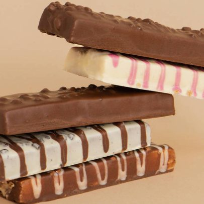 Barra de proteína com colágeno reduz apetite em pessoas com obesidade, revela estudo