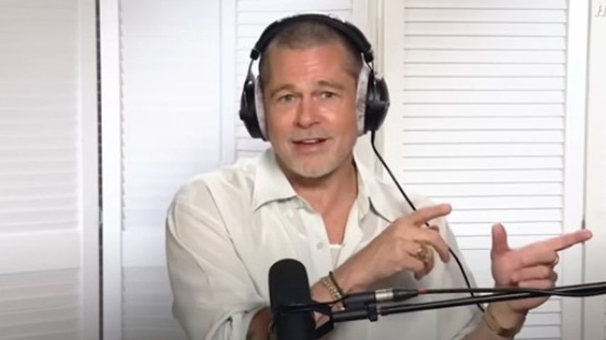 Brad Pitt em participação no podcast 'New heights' (Foto: Reprodução / Youtube)