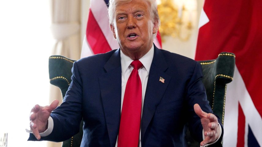 Presidente dos EUA, Donald Trump, em entrevista coletiva na Escócia (Foto: Christopher Furlong / POOL / AFP)