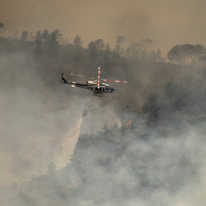 Incêndios devastam o sul da Catalunha e bombeiros enfrentam situação crítica