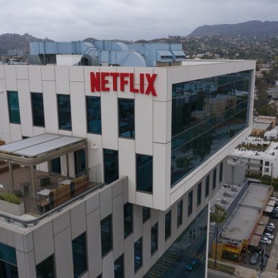 Netflix registra crescimento acima do esperado e ajusta previsões financeiras para 2025