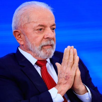 Lula afirma que tarifaço é tratado com seriedade, mas sem subserviência