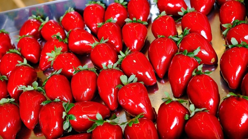 Morangos do amor produzidos pela confeiteira Millena Moreira no ES (Foto: Millena Moeira/Arquivo pessoal)