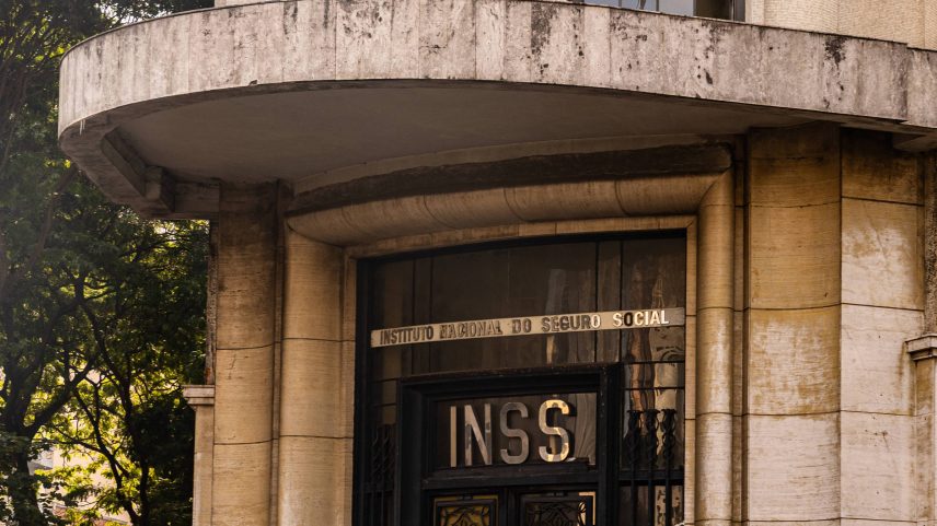 Superintendência Regional do INSS (Instituto Nacional do Seguro Social), localizada no viaduto Santa Ifigênia, no centro histórico de São Paulo (Foto: Rafaela Araújo - 11;jul.2025/Folhapress)