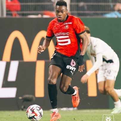 Vasco avança nas negociações com Rennes para contratar Andrés Gomez