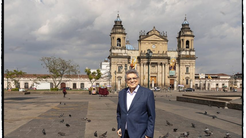 Sergio Ramírez, o escritor. (Foto: Daniel Mordzinski)