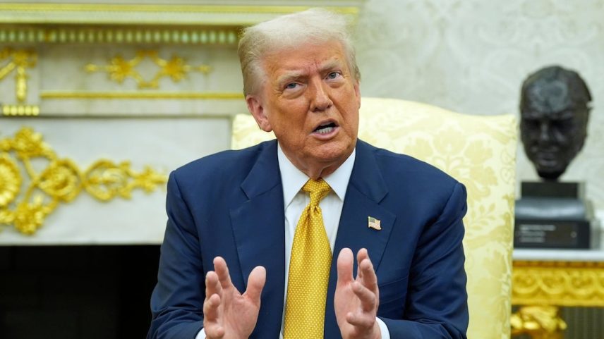 O começo do segundo mandato de Trump está entre os piores da história recente (Foto: Alex Brandon/AP)
