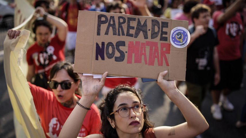 Marcha pelo Dia Internacional da Mulher, na avenida Paulista, em São Paulo (Foto: Reprodução)