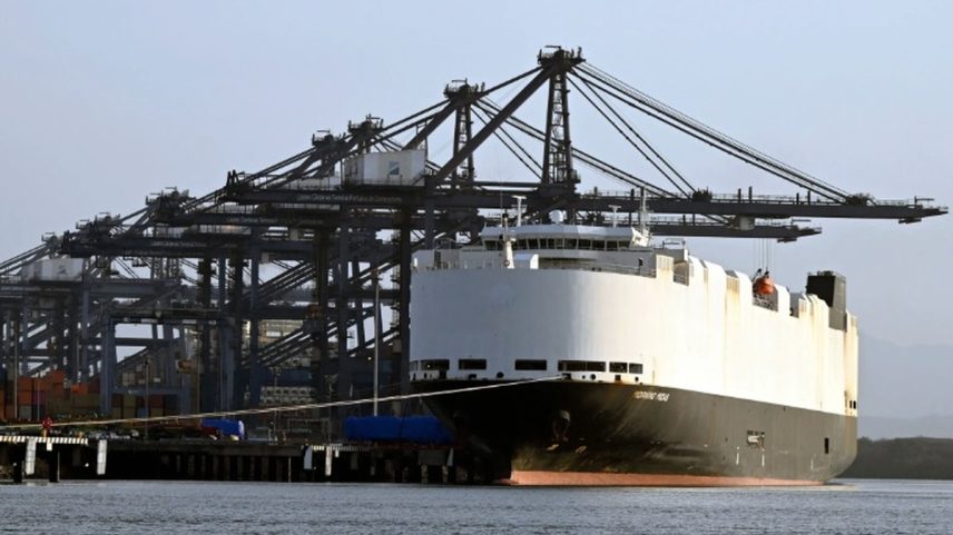 Navio cargueiro Morning Midas em um porto no México, em abril (Foto: Bloomberg)