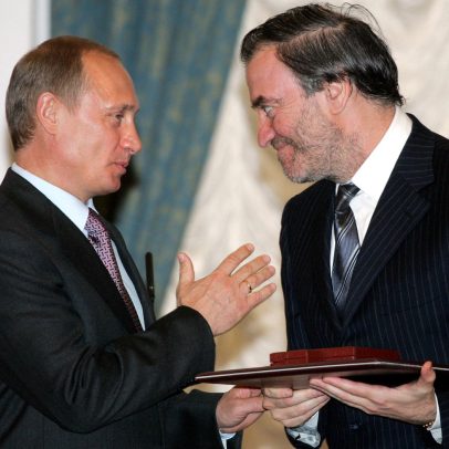 Itália provoca controvérsia ao convidar maestro russo próximo a Putin para festival