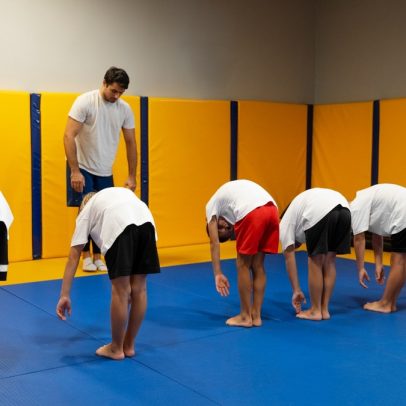 Judô e jiu-jitsu promovem desenvolvimento de crianças com deficiência através do esporte