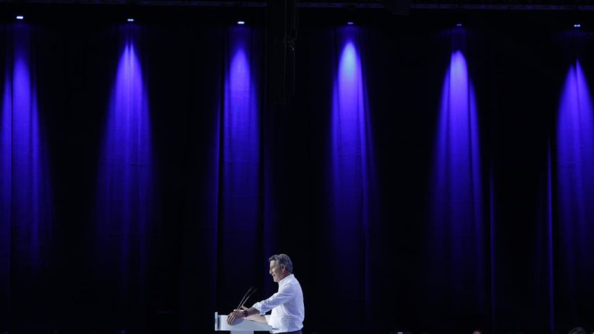 O presidente do PP, Alberto Núñez Feijóo, intervém durante a segunda jornada do Congresso do PP. (Foto: Alvaro Garcia)