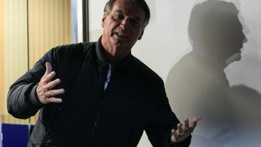 Jair Bolsonaro deixa sede do PL (Foto: Brenno Carvalho)